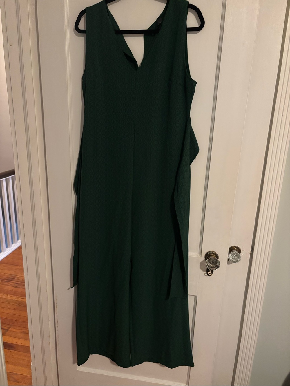 Alya Sleeveless V-Neck Jumpsuit in Deep Green